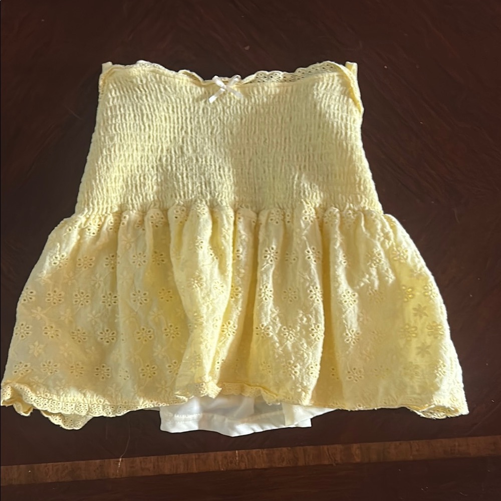 La Hearts Sunny Lace Top